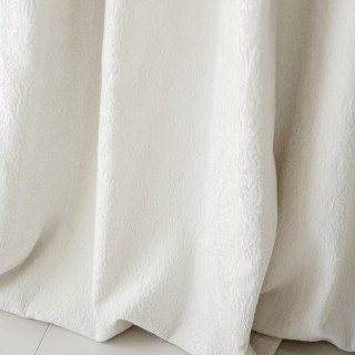 Bloomfield Textured Chenille Ivory White Floral Curtain